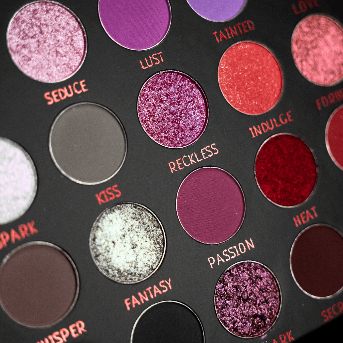 Palette de 28 fards à paupière - Tainted - 56 g