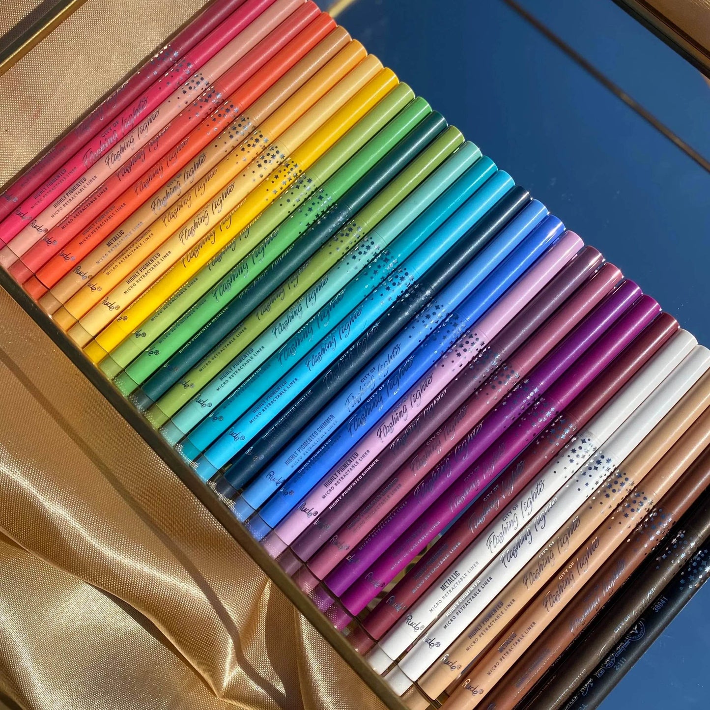 Crayon Eye liner micro rétractable City of Flashing Lights - Orange Crush - 0,1 g Rude Cosmetics