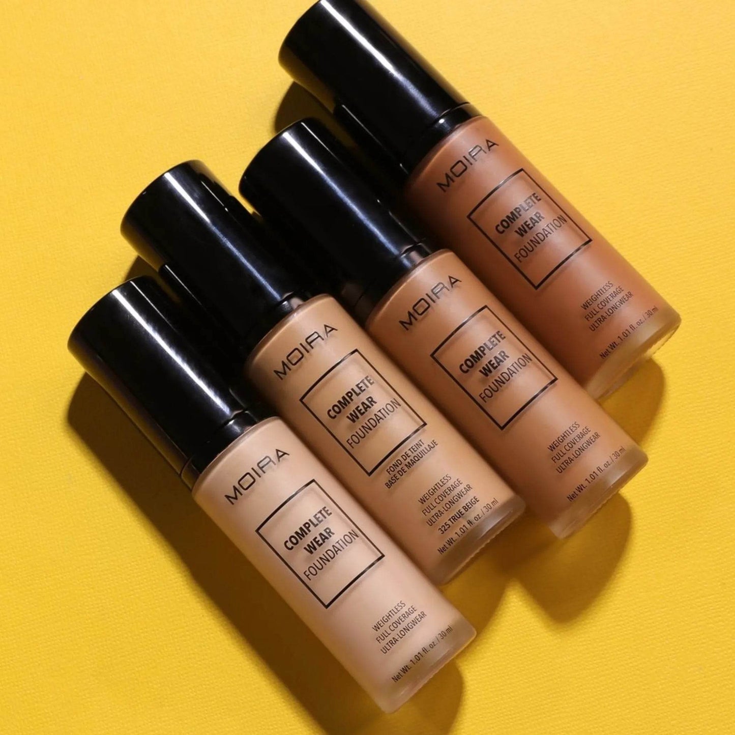 Fond de teint Complete Wear - 425 Honey Beige - 30 ml Moira Cosmetics