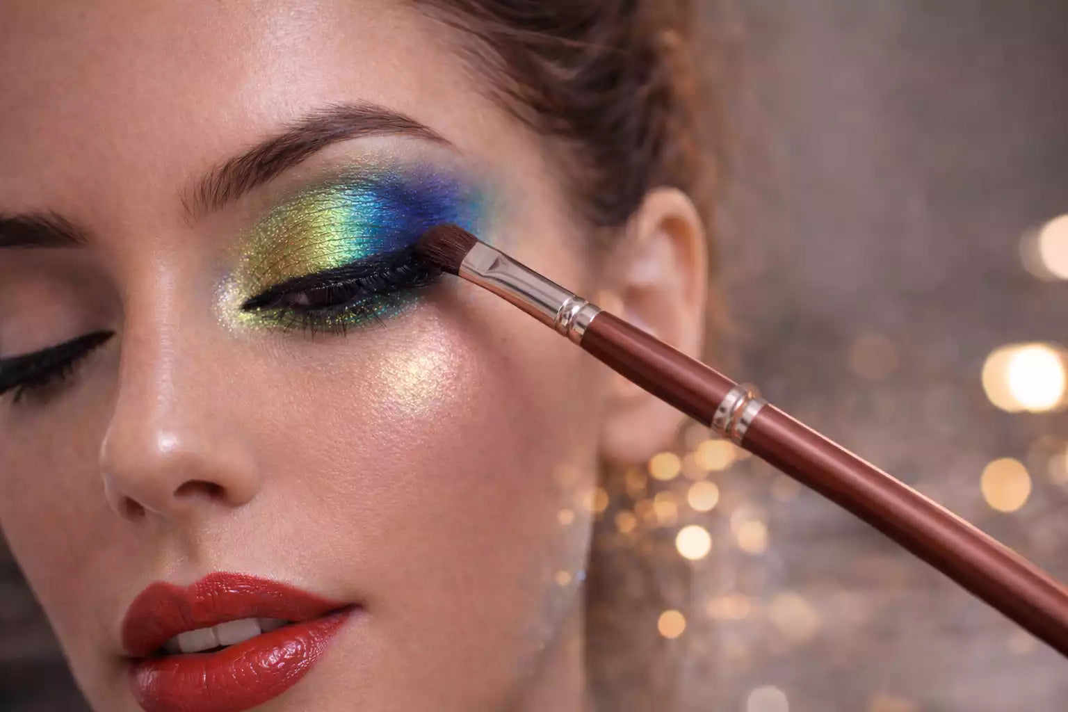 🌈 Comment sont faits les effets duochrome et multichrome en maquillage ? Image