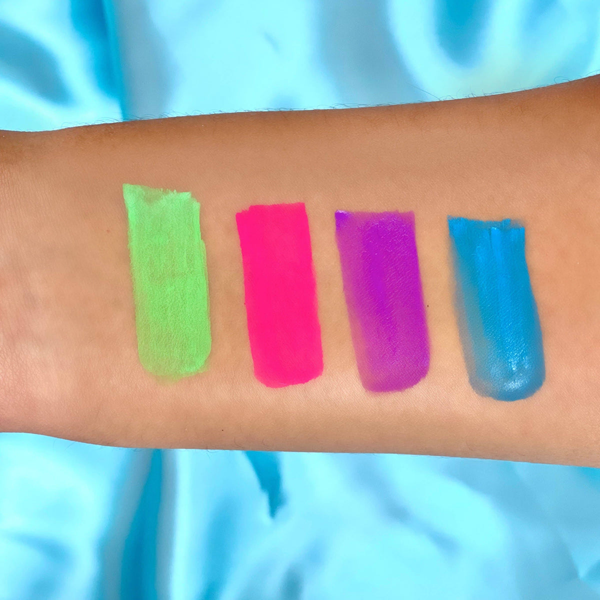 Doublure Splash activée par l'eau: Synthwave Rude Cosmetics