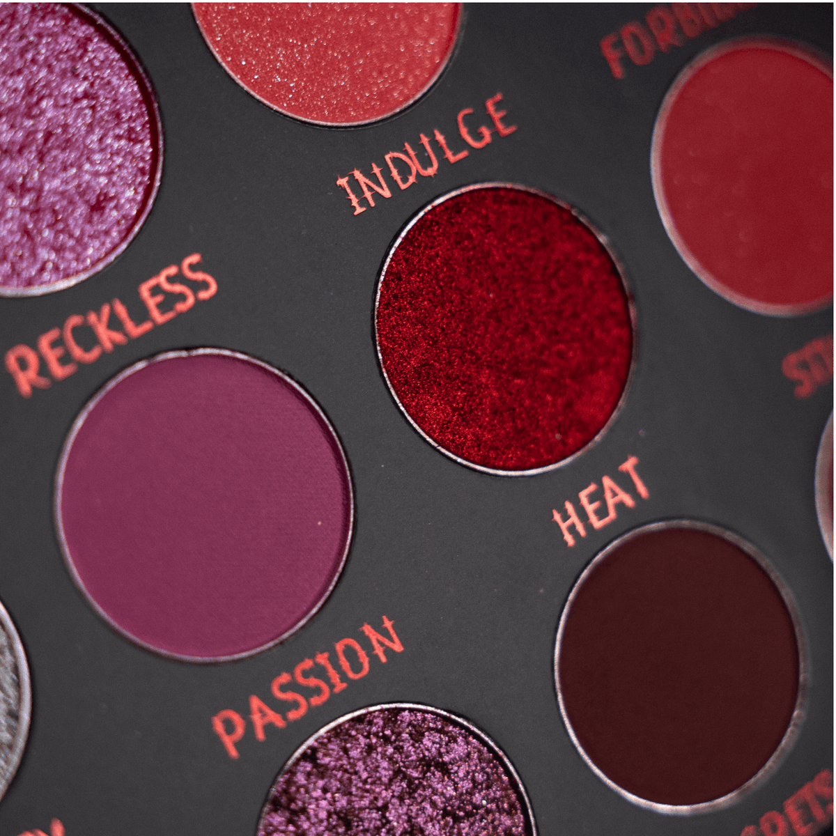 Palette de 28 fards à paupière - Tainted - 56 g