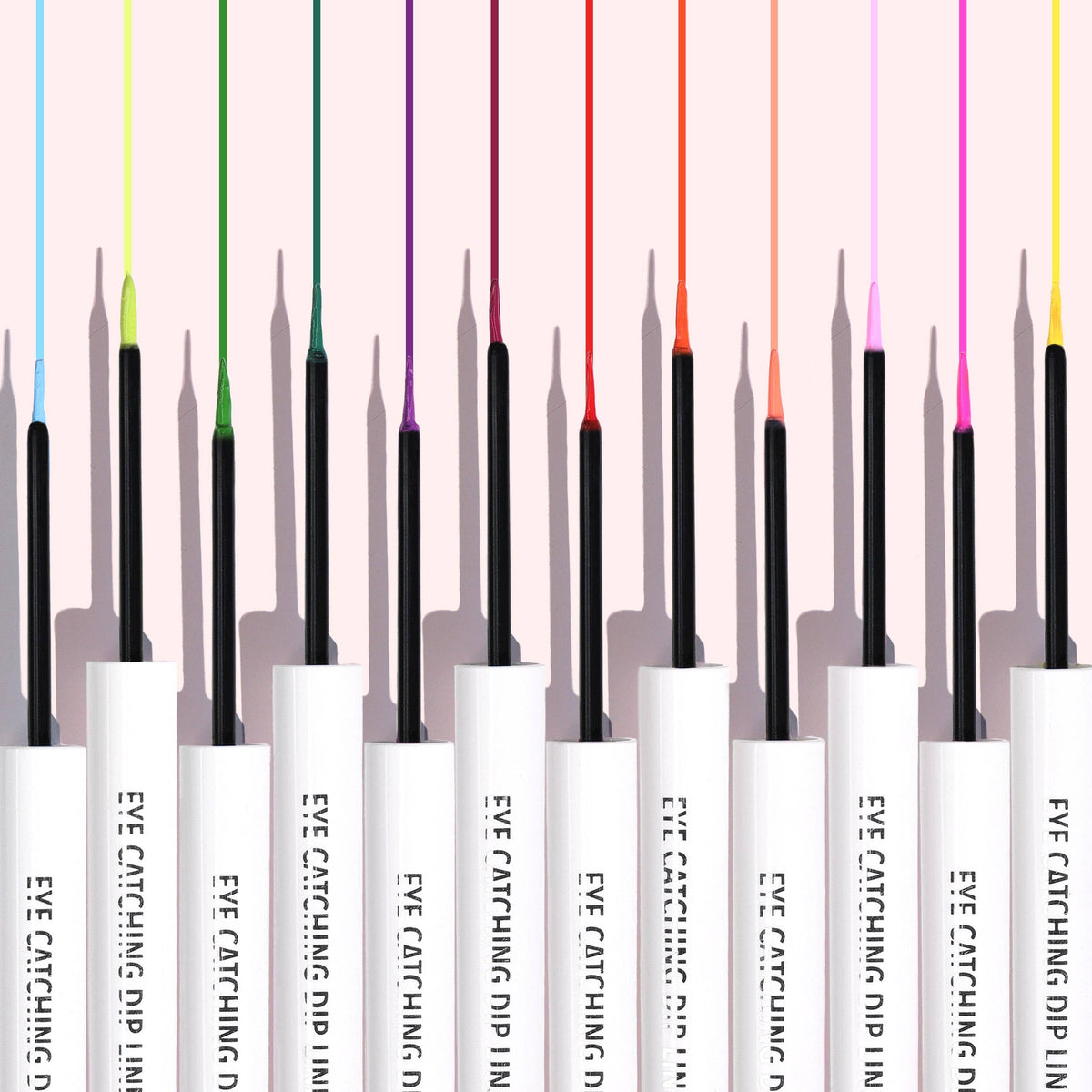 Crayon imperméable accrocheur 016, rose pâle Moira Cosmetics