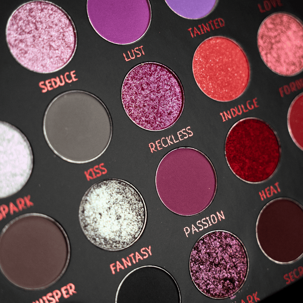 Palette de 28 fards à paupière - Tainted - 56 g