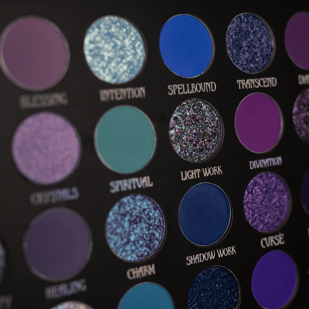 Palette de 28 fards à paupière - Spellbound - 56 g