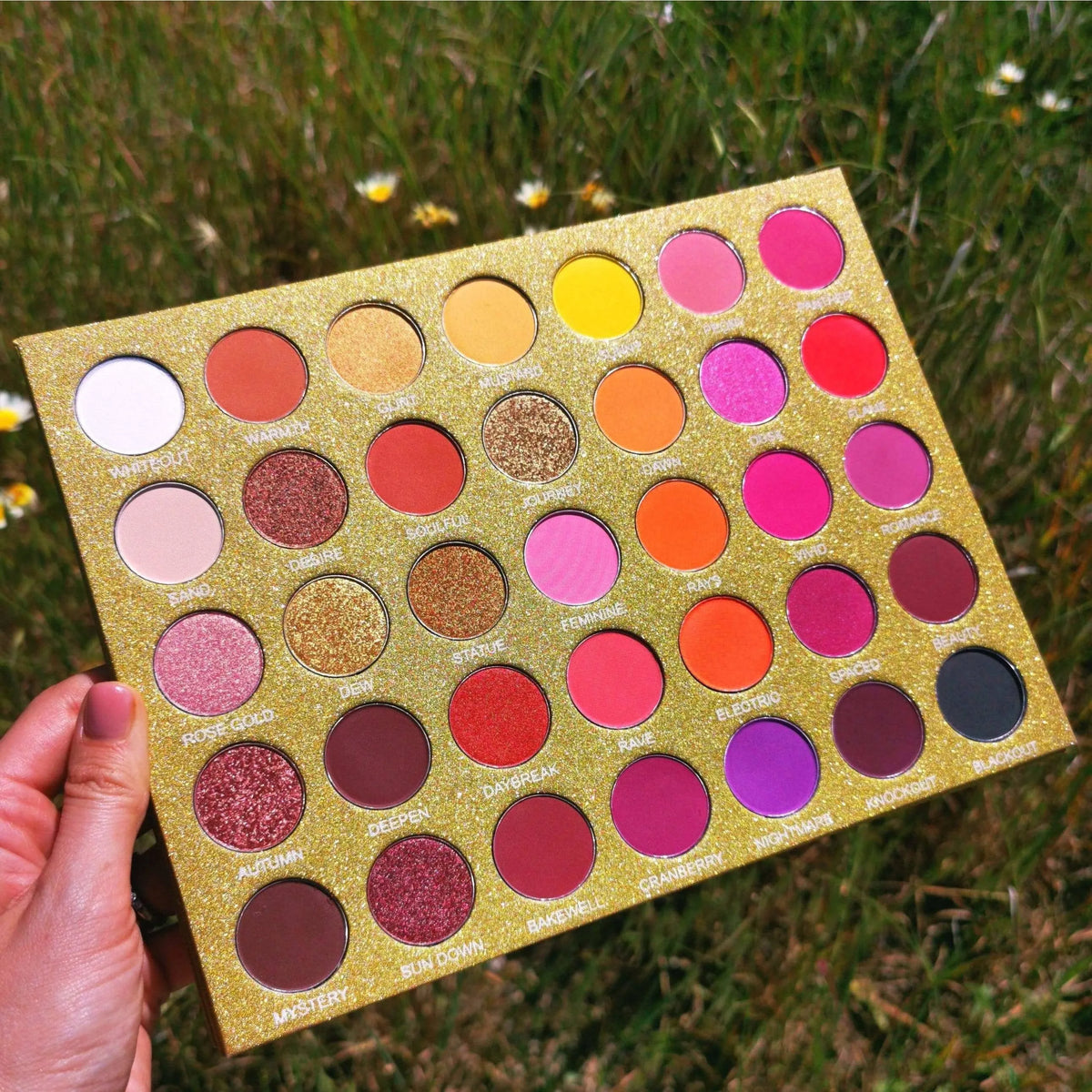 Palette de 28 fards - Golden Skies - Jolie Beauty