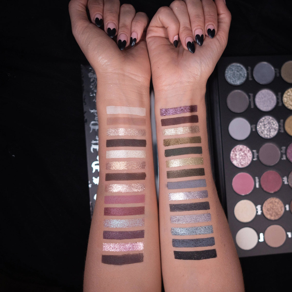 Palette de 28 fards - Til Death - Jolie Beauty - Swatch