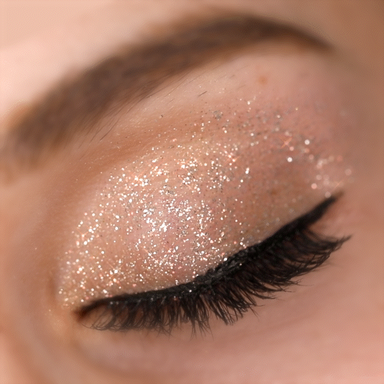 Fard à paupières multichrome liquide Diamond Daze - 021 Cheeky