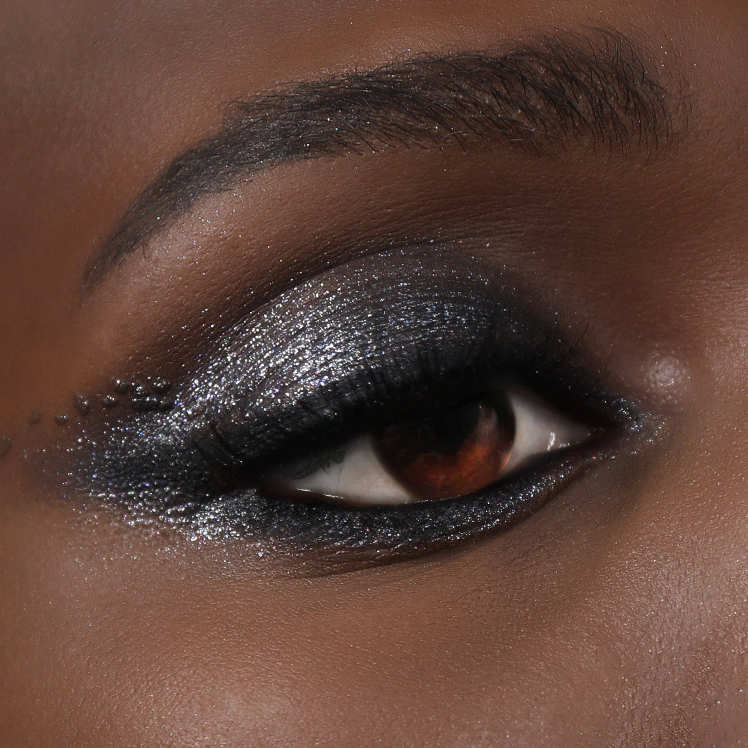Fard à paupières métallique Moira Chroma Light - 024 You up ?