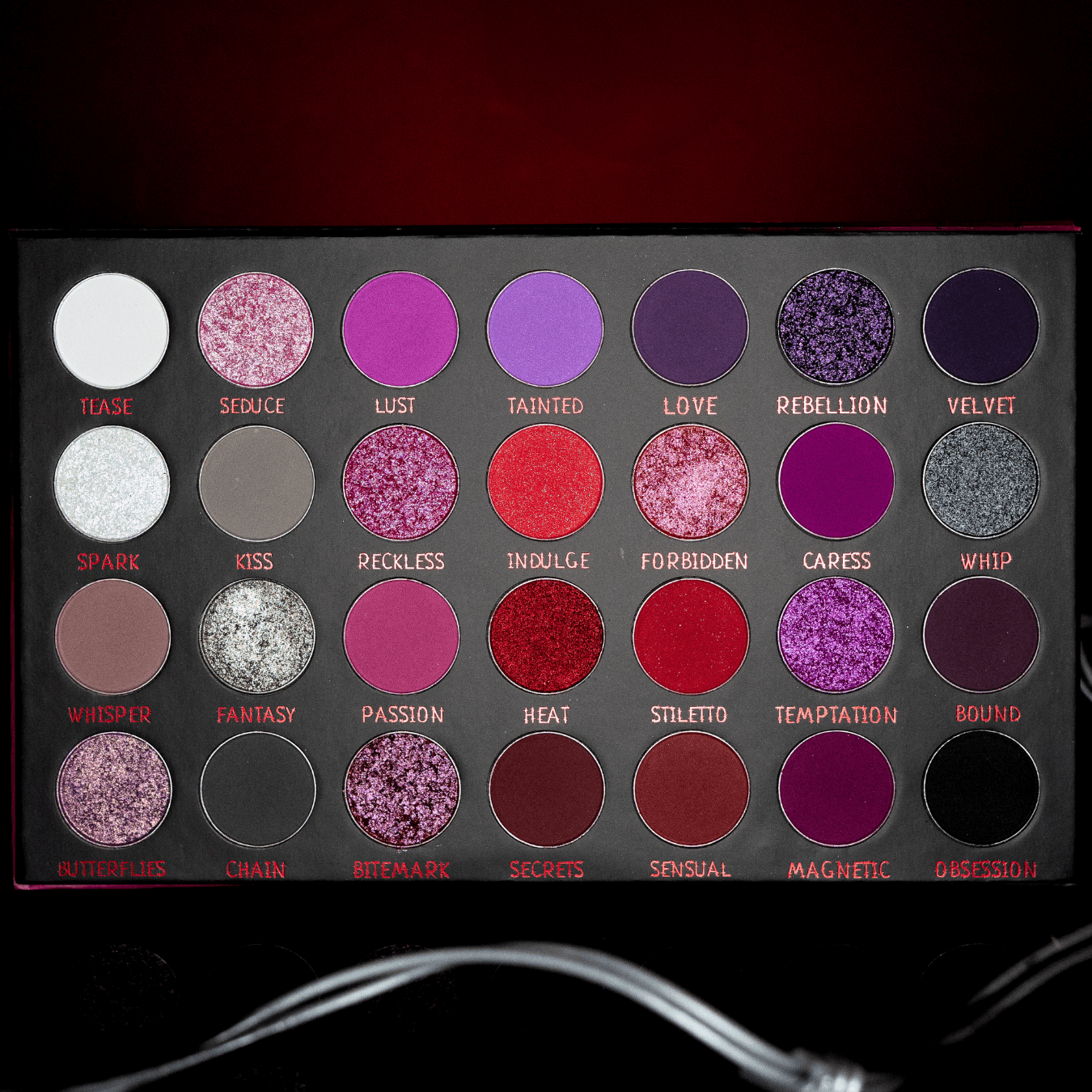Palette de 28 fards à paupière - Tainted - 56 g