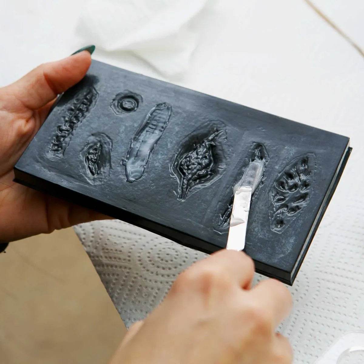Composé à modeler en silicone pour plaies, cicatrices et prothèses SFX: Clair / Kit 2 oz - Effets spéciaux