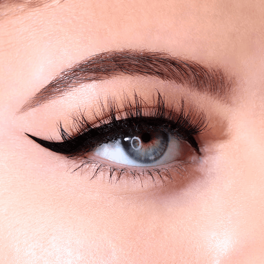 Eyeliner liquide Eye Catching Dip Liner - 001 Black - 2,5 ml